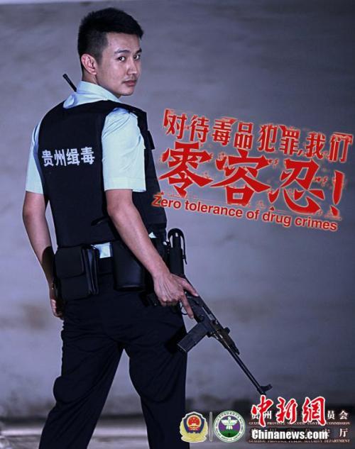 香港拿结婚证后可以在香港上班吗